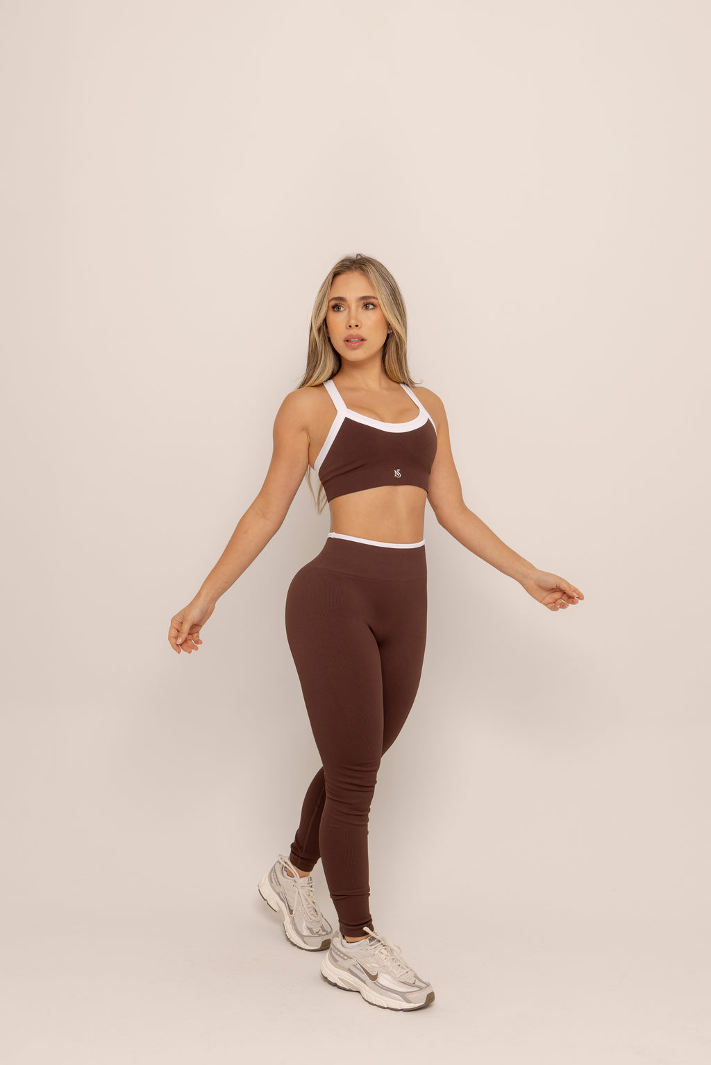 Set Daphne